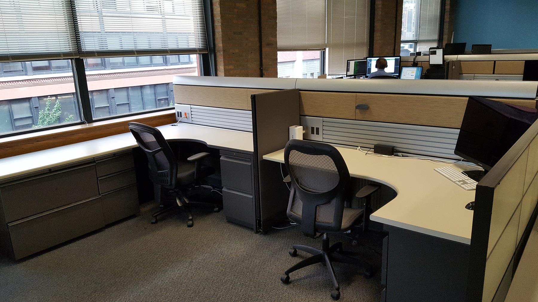 office kitchens architecture clairvista four spacious desks in shared office chicago kitchen available space liquidspace office kitchens architecture clairvista four spacious desks in shared office chicago kitchen available space liquidspace
